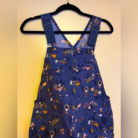 Duluth Trading Co Pants - Duluth Trading Co Women’s Heirloom Gardening Short Overalls